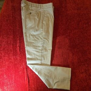 Roundtree & Yorke Light Khaki Chinos